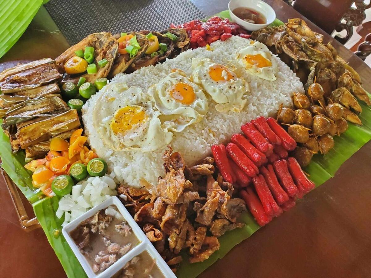 Redwood Cabin Bolinao 外观 照片