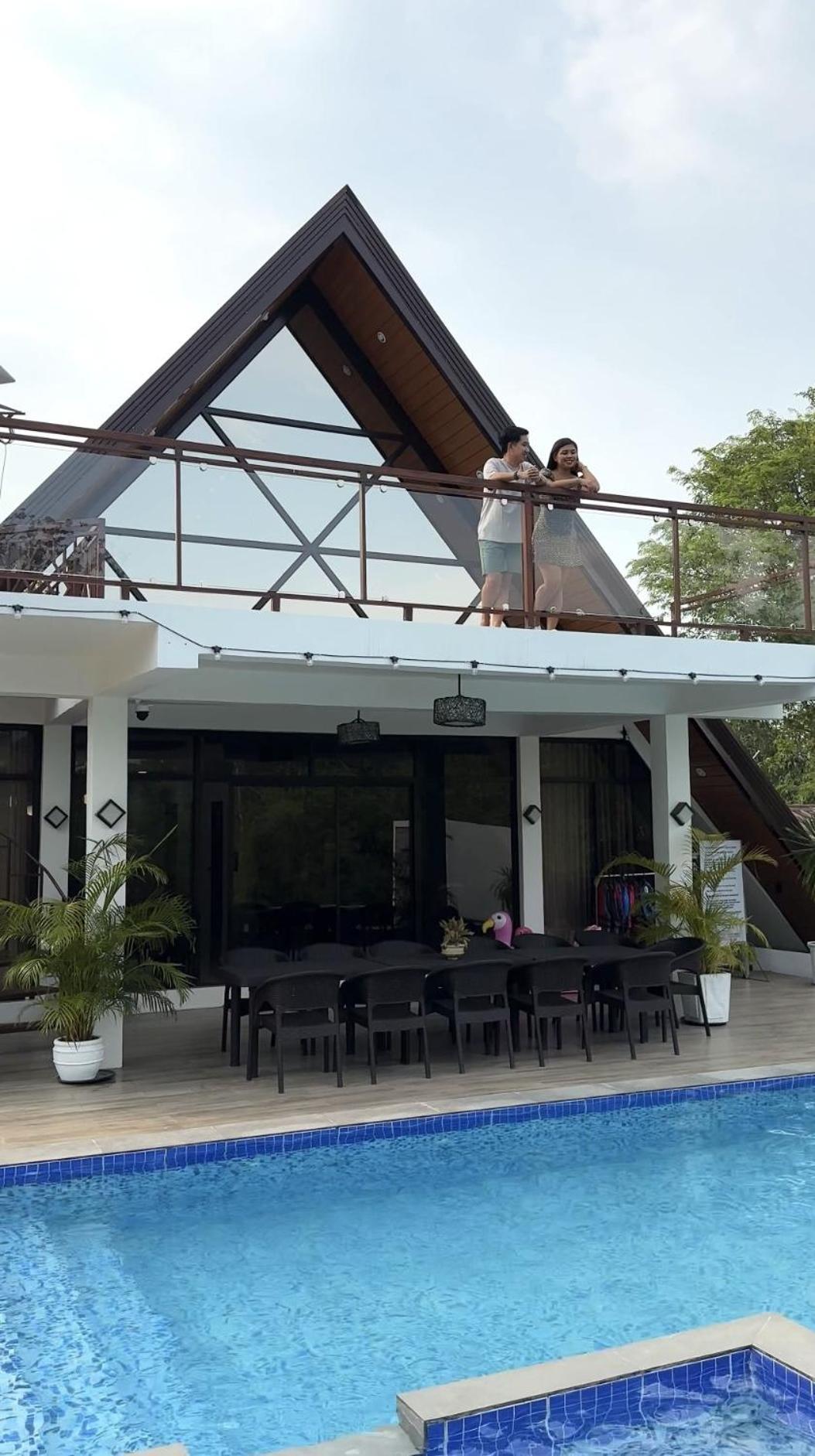 Redwood Cabin Bolinao 外观 照片
