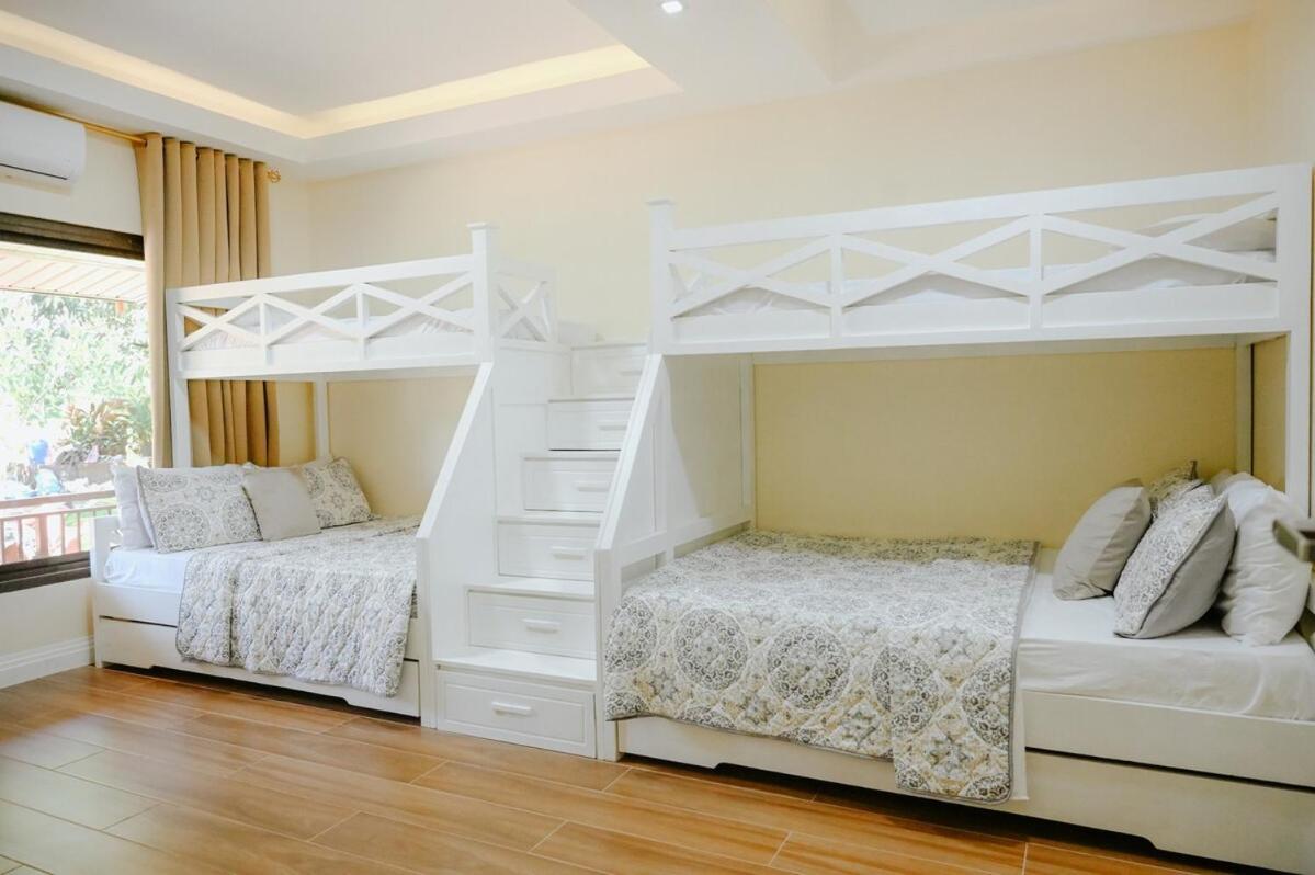 Redwood Cabin Bolinao 外观 照片