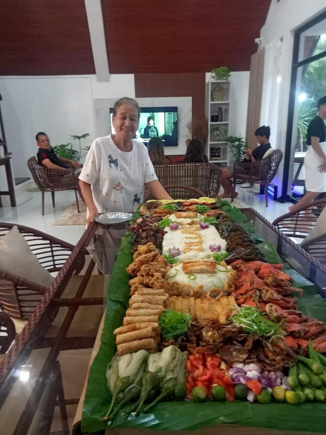 Redwood Cabin Bolinao 外观 照片